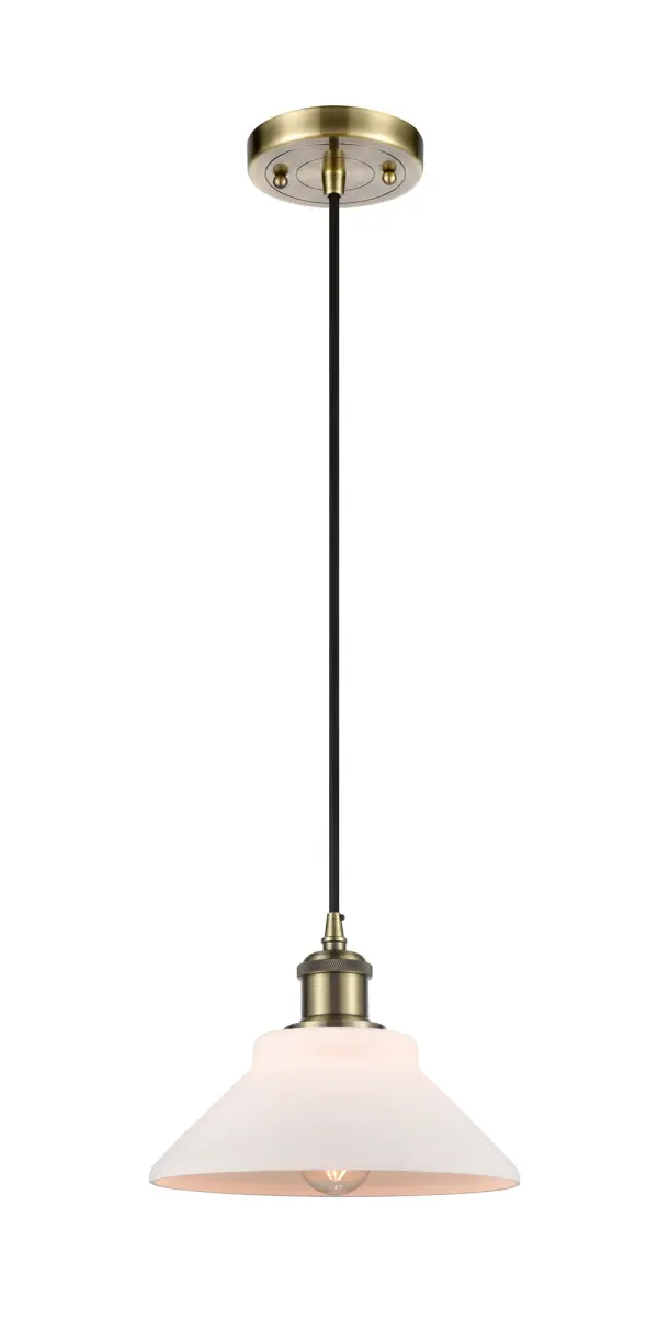 A truly dynamic fixture, the Ballston fits seamlessly amidst most décor styles. Its sleek design and vast offering of finishes and shade options makes the Ballston an easy choice for all homes.